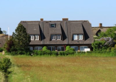 Rückansicht des exklusiven Ferienhaus Arichsem in Archsum auf Sylt