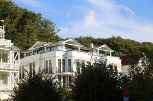 Hausansicht der Villa Paula in Sellin auf der Insel Rügen