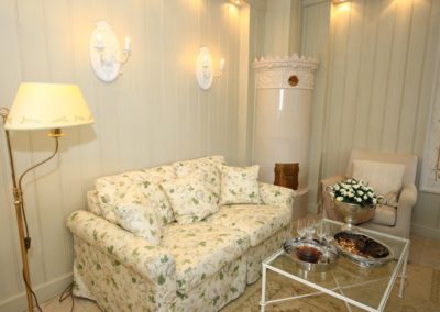Wohnzimmer mit Kamin in Ferienhaus Watthoog in Kampen für 4 Personen