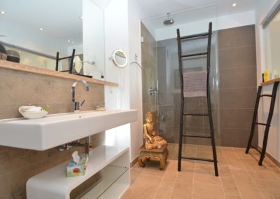 das zweite Duschbad mit Walk- In- Dusche in der Ferienwohnung Arwen in Sellin auf Rügen