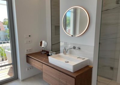Modernes Badezimmer in der Ferienwohnung Pier in Binz